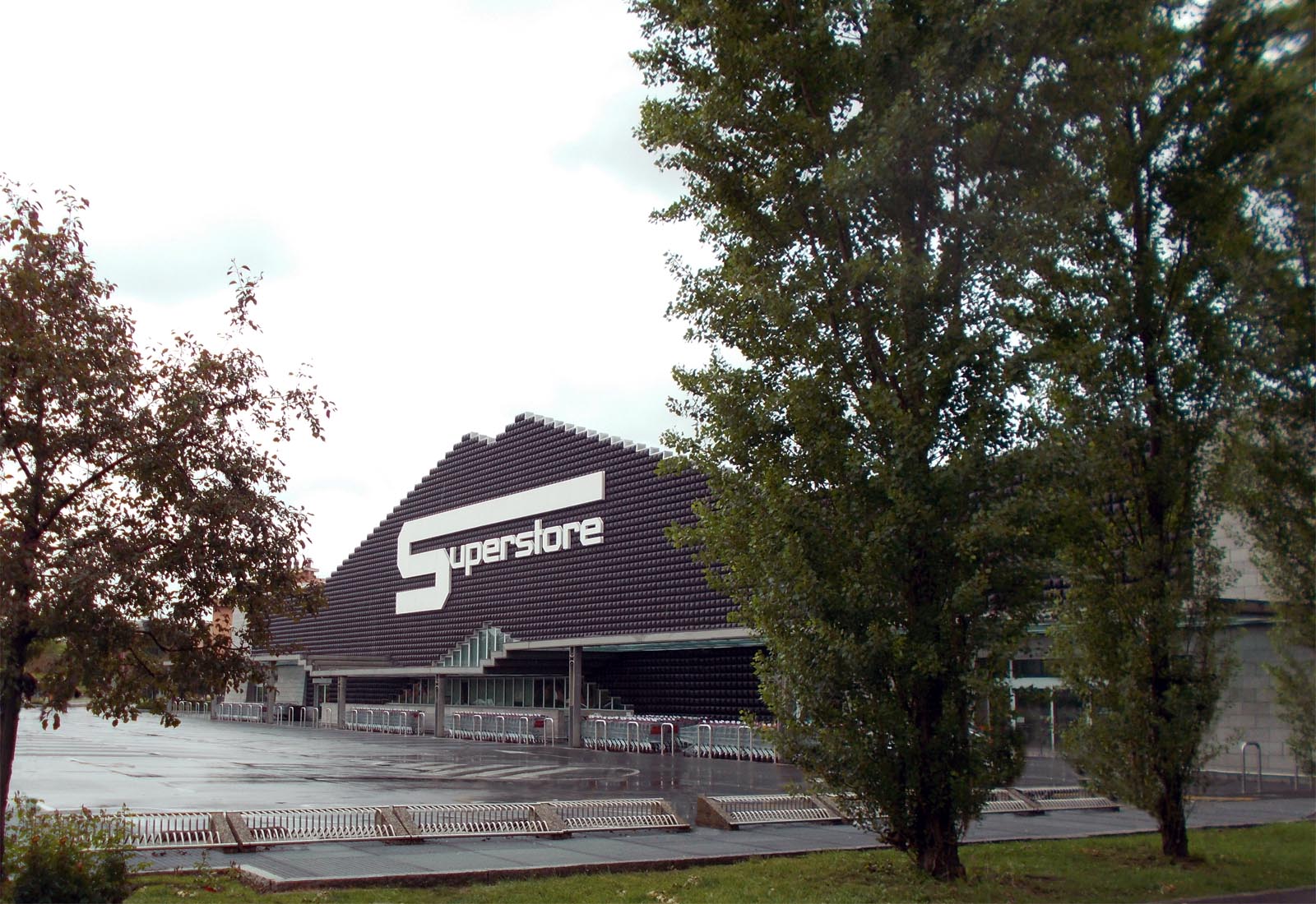 Building sites Esselunga - The Esselunga shopping center of Piacenza