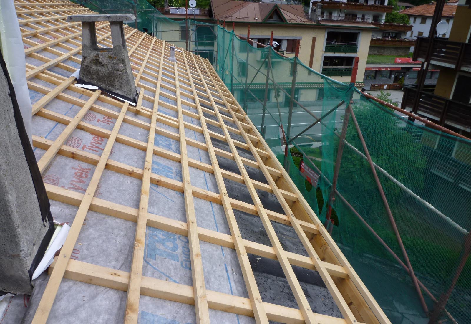 Residential building renovation in Aprica - Roof renewal