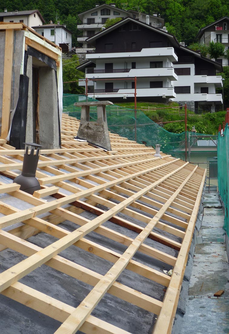 Residential building renovation in Aprica - Roof renewal
