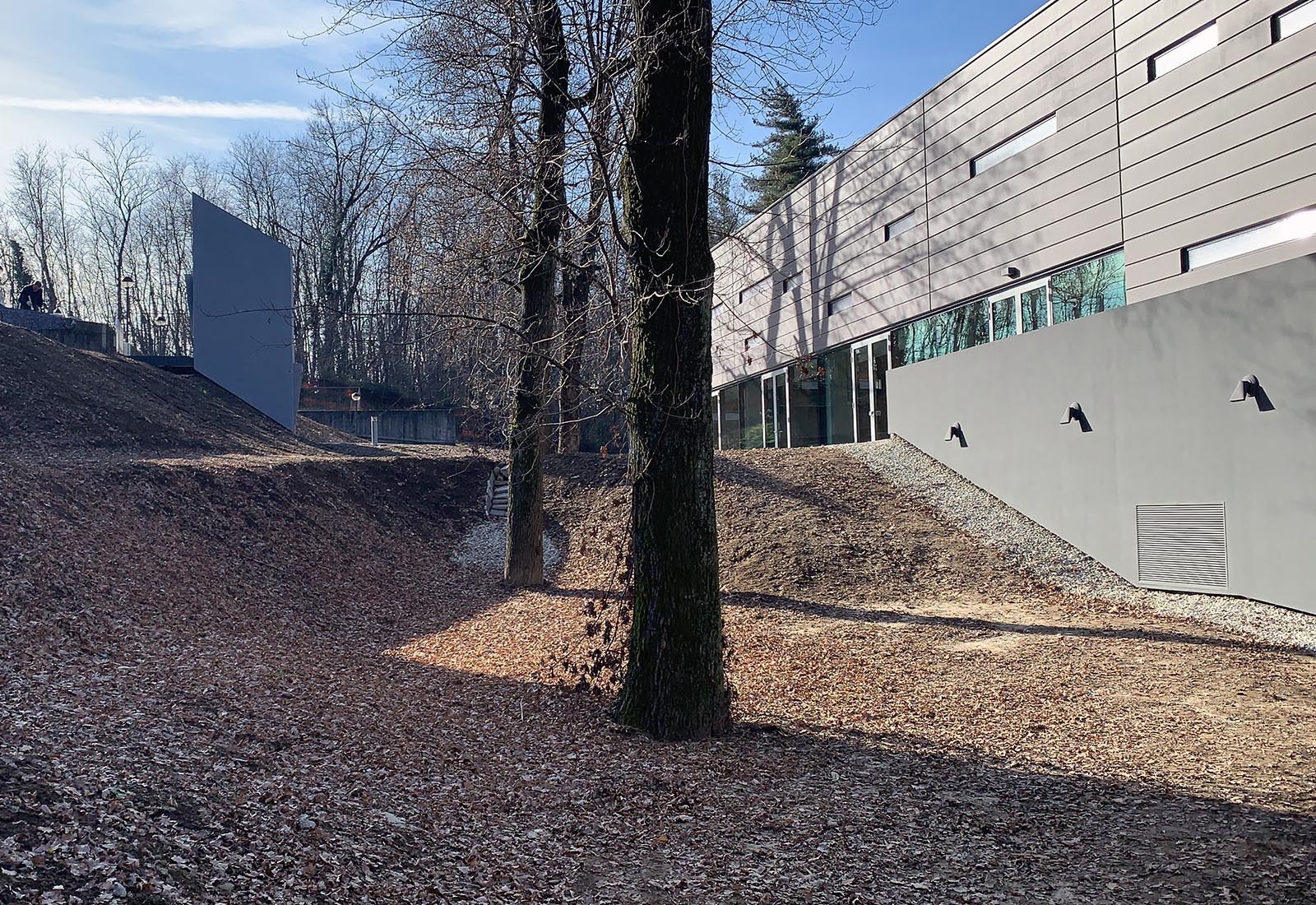 Palazzetto dello sport, edificio 10p, presso il JRC a Ispra - Vista