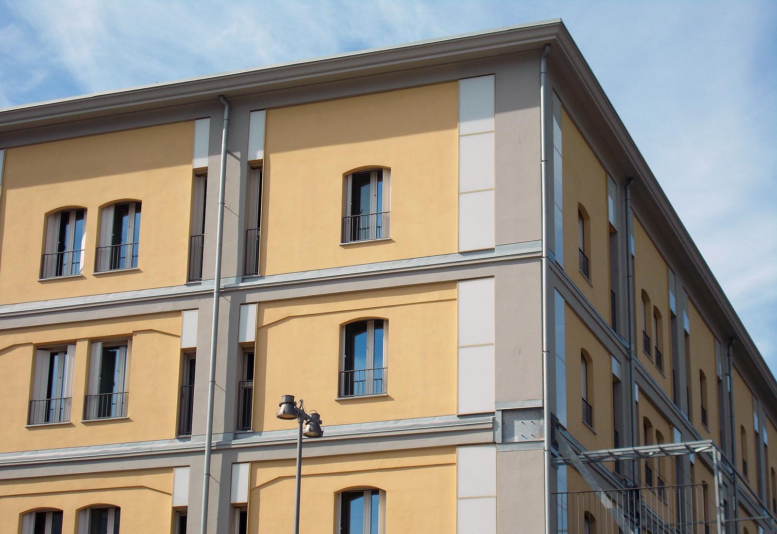 Residential buildings ex tobacco area in Milan - Detail of the facade