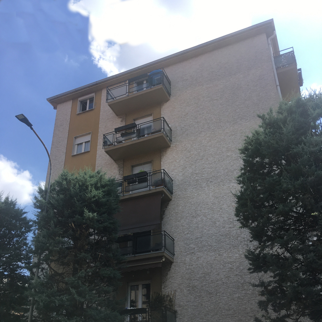 Residential ensemble (energy upgrading), 37 Bossi street, Saronno - View of the current situation