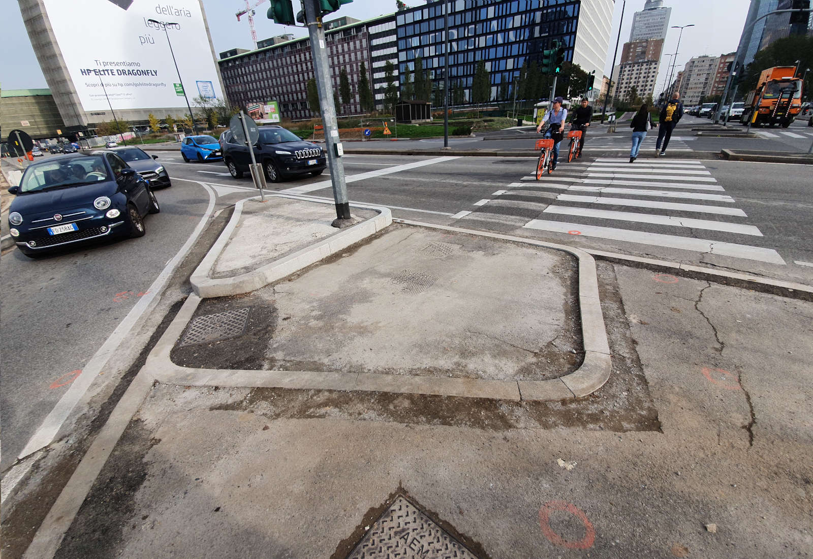 Sistemazione incroci via M. Gioia a Milano - Il cantiere dell'incrocio Gioia Liberazione