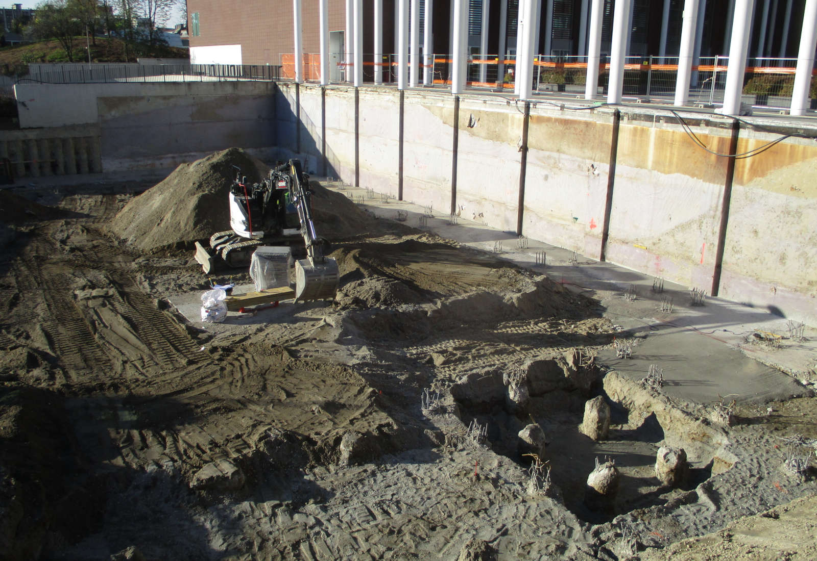 Temporary social house in the Famagosta area in Milan - The construction site